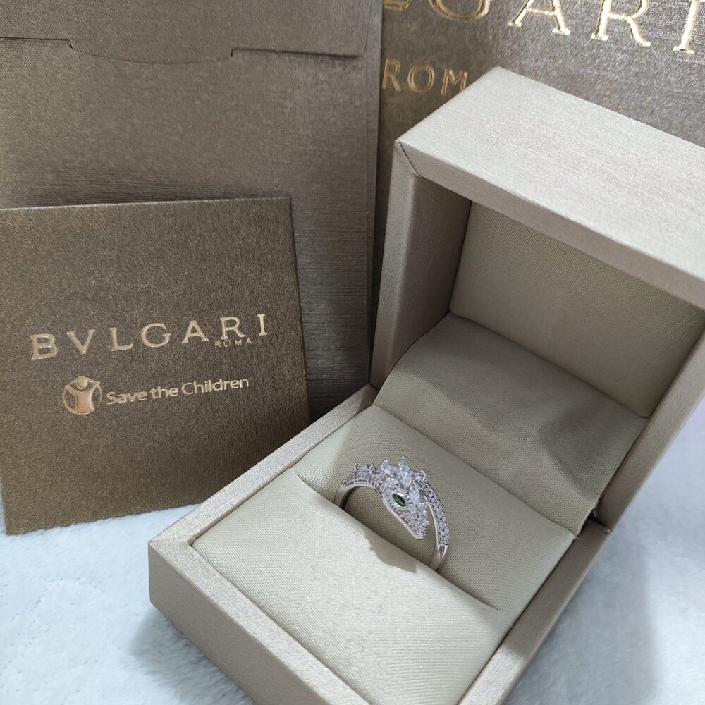 Bvlgari Serpenti Series Emerald Eye Diamond Snake Ring - Picture 2 of 11